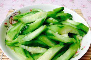 肉炒丝瓜视频教程,肉炒丝瓜，简单易学，营养满分