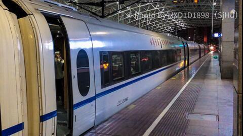 列车发车视频,捕捉速度与激情的瞬间