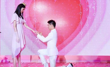 求婚朋友祝福视频,见证永恒——求婚祝福视频感动回顾